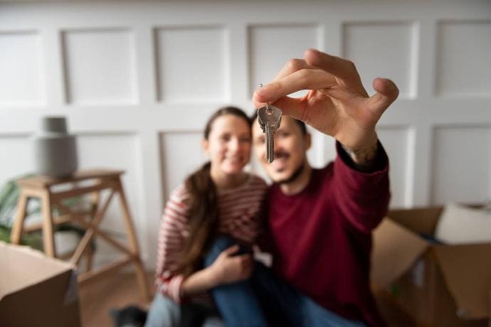 MS es tu decisión inteligente Nuestra empresa está conformada por profesionales de amplia experiencia en el mercado inmobiliario y cuenta con formación en disciplinas de los bienes raíces. A la hora de elegir el lugar donde vas a vivir tu sueño, la mejor decisión es contar con las personas adecuadas para que te asesoren de forma profesional y transparente.