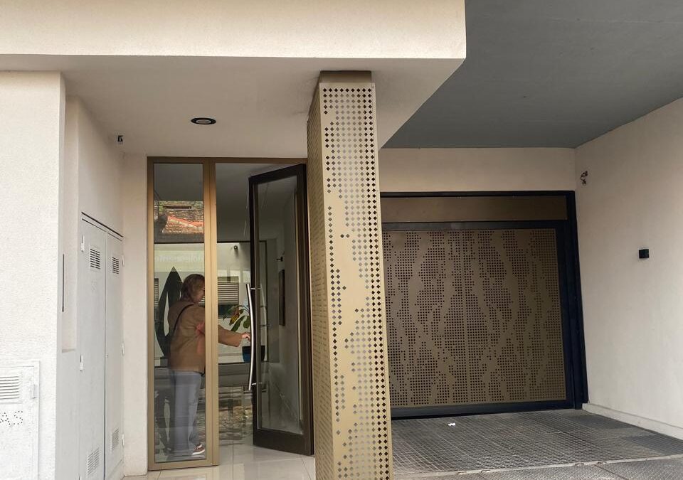Departamento centrico a estrenar de 2 dormitorios con balcón y pileta, 78 m²