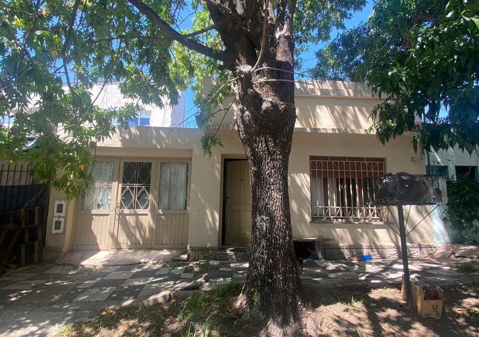 Casa en Barrio Santa Teresita, apta crédito hipotecario